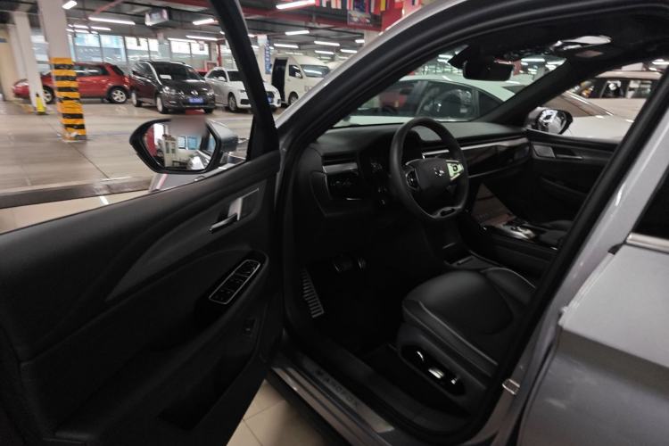 Used ARCFOX Alpha T 2022 480S 160kW Driver Seat