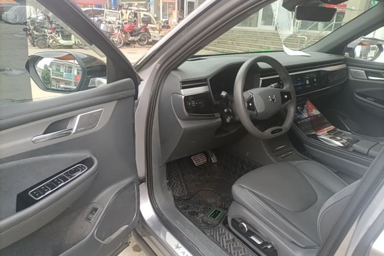 Used ARCFOX Alpha T 2022 653S+ 160kW Driver Seat