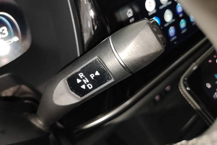 Used ARCFOX Alpha T 2022 653S 160kW Gear Lever