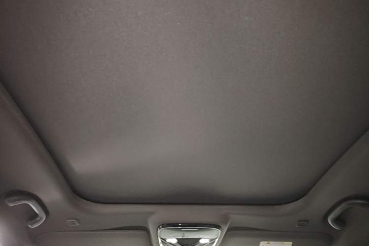 Used ARCFOX Alpha T 2022 653S 160kW Headliner