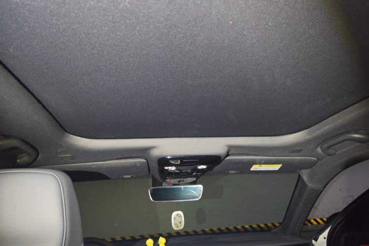 Used ARCFOX Alpha T 2022 653S 175kW Headliner