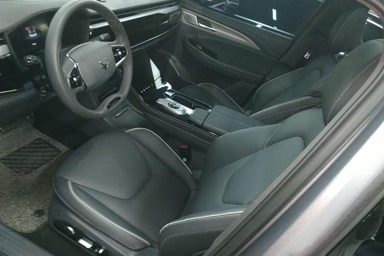 Used ARCFOX Alpha T 2022 480S 160kW Left Front Seat