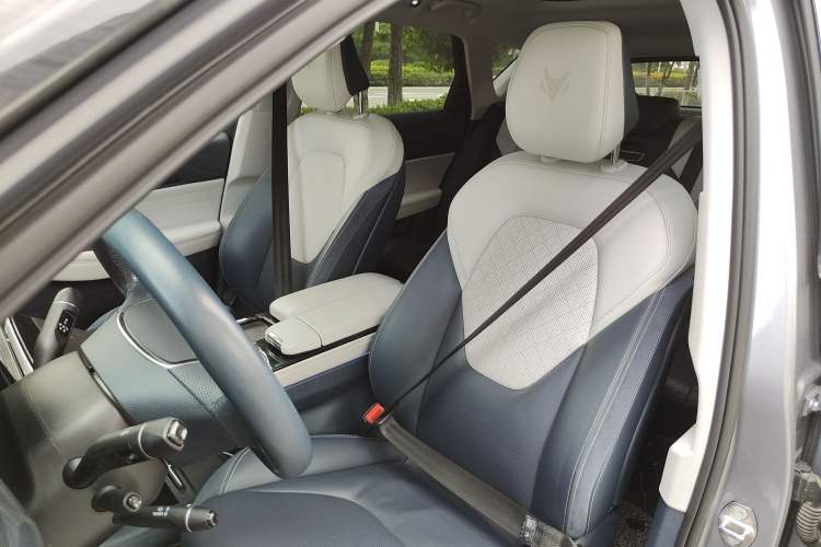 Used ARCFOX Alpha T 2022 653S+ 160kW Left Front Seat