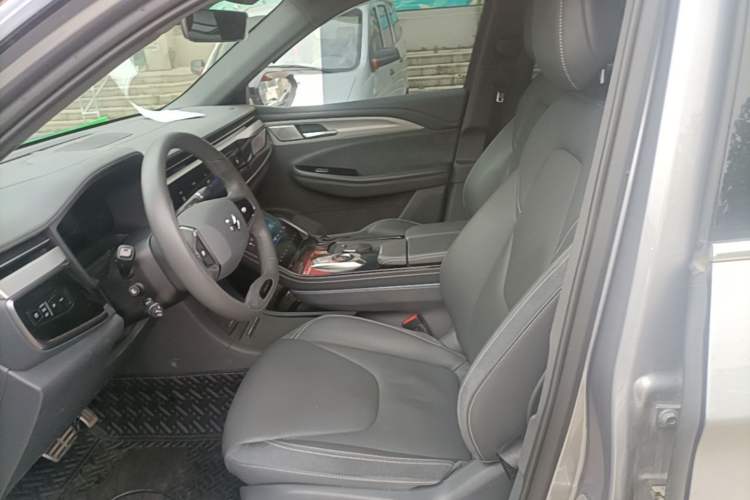 Used ARCFOX Alpha T 2022 653S+ 160kW Left Front Seat