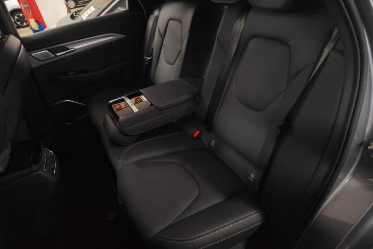 Used ARCFOX Alpha T 2022 480S 160kW Left Rear Seat