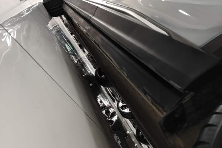 Used ARCFOX Alpha T 2022 653S 160kW Left Side Sill