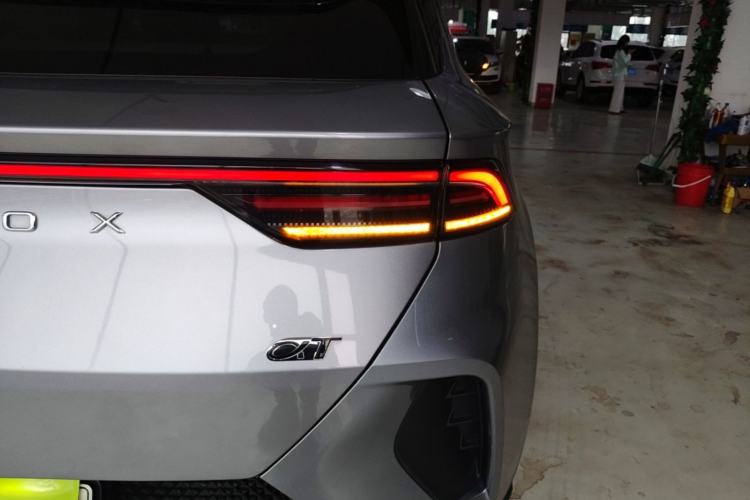 Used ARCFOX Alpha T 2022 653S+ 160kW Right Rear Taillight