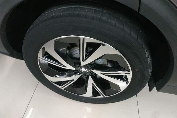 Used ARCFOX Alpha T 2022 480S 160kW Right Rear Wheel Hub