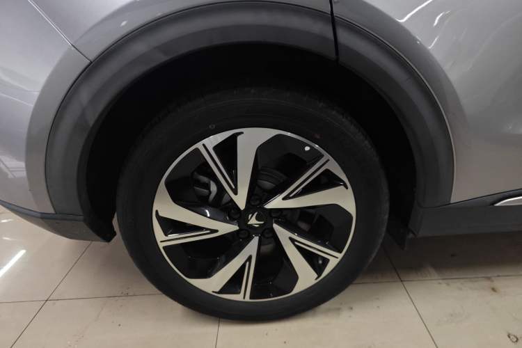 Used ARCFOX Alpha T 2022 480S 160kW Right Rear Wheel Hub
