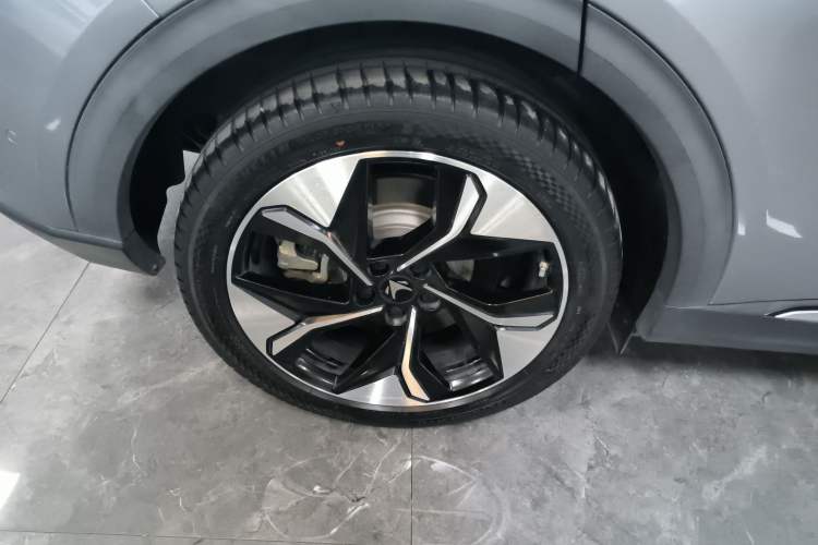 Used ARCFOX Alpha T 2022 653S+ 160kW Right Rear Wheel Hub
