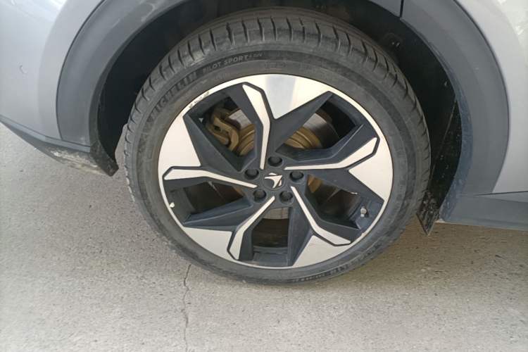 Used ARCFOX Alpha T 2022 653S+ 160kW Right Rear Wheel Hub