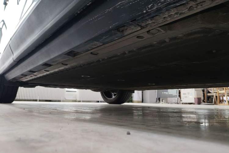Used ARCFOX Alpha T 2022 653S+ 160kW Right Side Sill