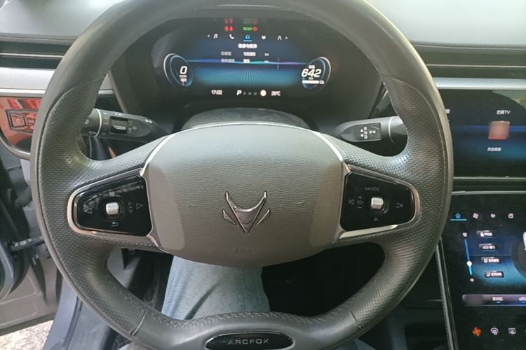 Used ARCFOX Alpha T 2022 653S+ 160kW Steering Wheel