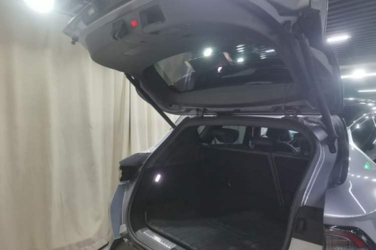 Used ARCFOX Alpha T 2022 653S+ 160kW Trunk