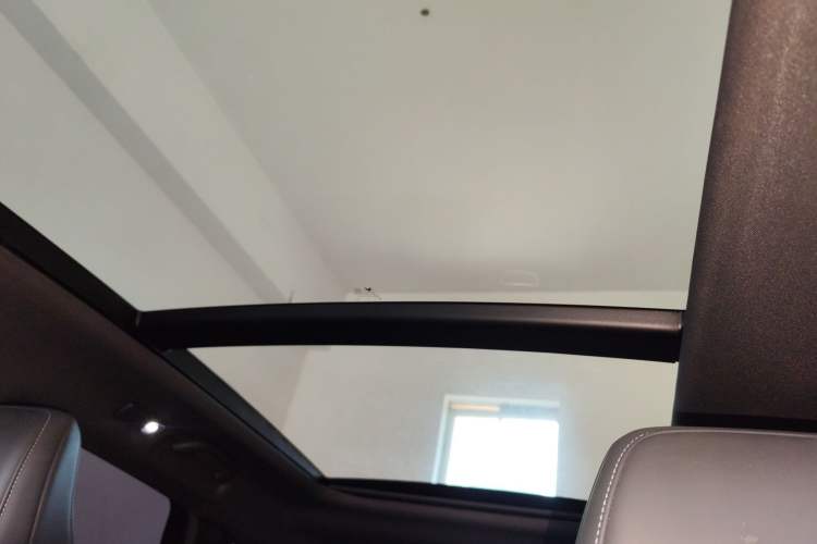 Used ARCFOX Alpha T 2022 653S+ 160kW Headliner