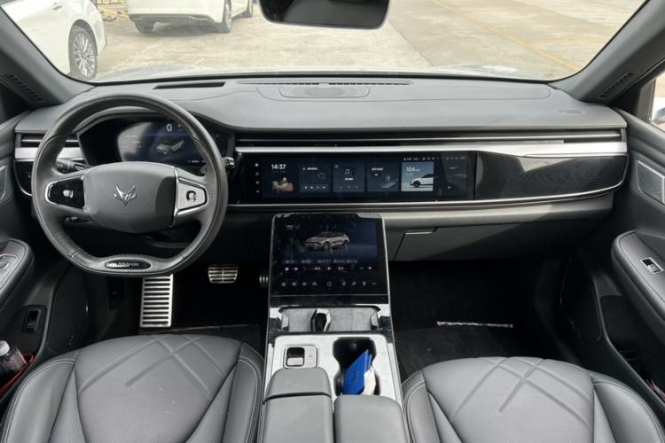 Used ARCFOX Alpha T 2022 653S+ 160kW Interior 1