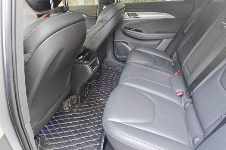 Used ARCFOX Alpha T 2022 653S+ 175kW Interior 4