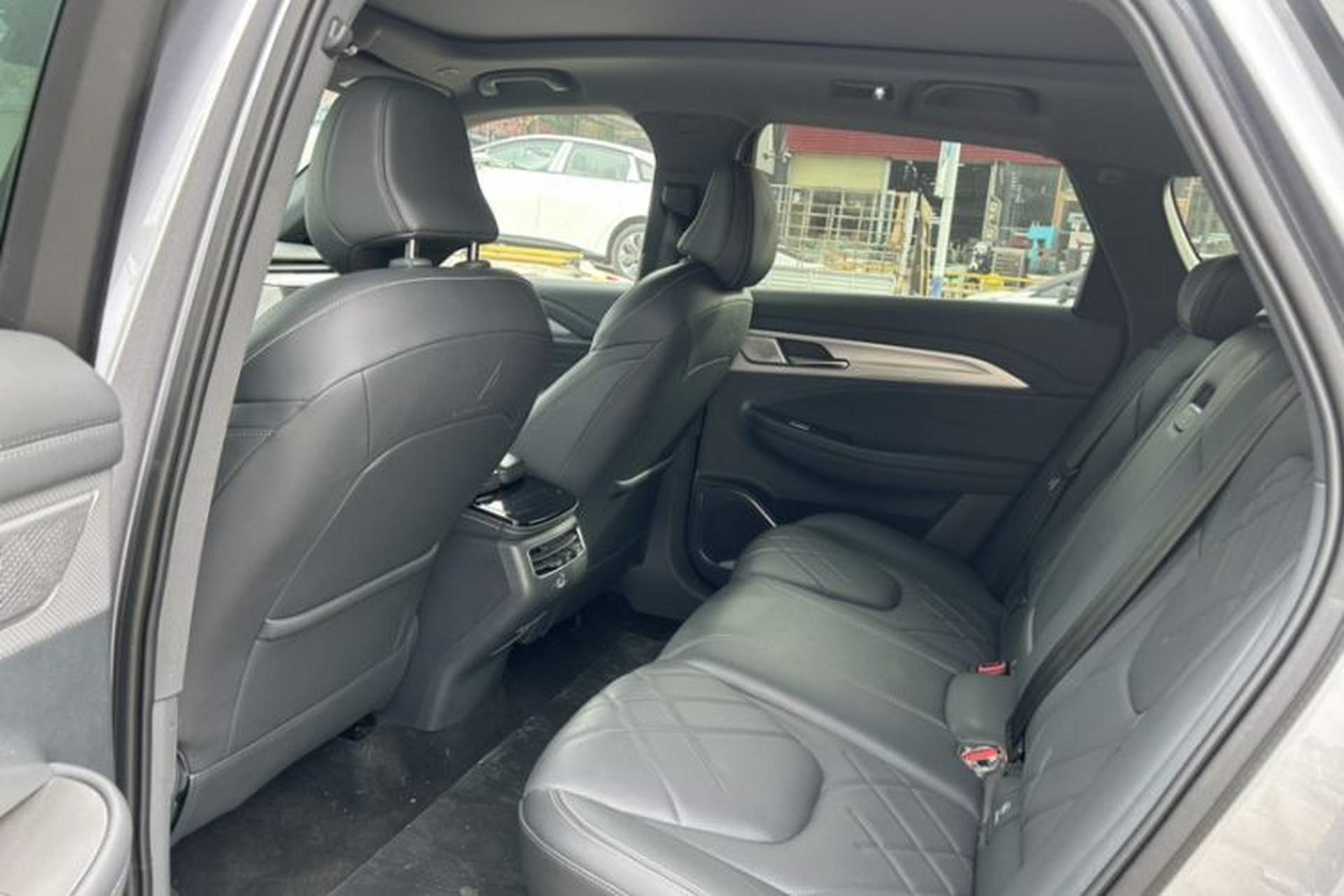 Used ARCFOX Alpha T 2022 653S+ 160kW Interior 5