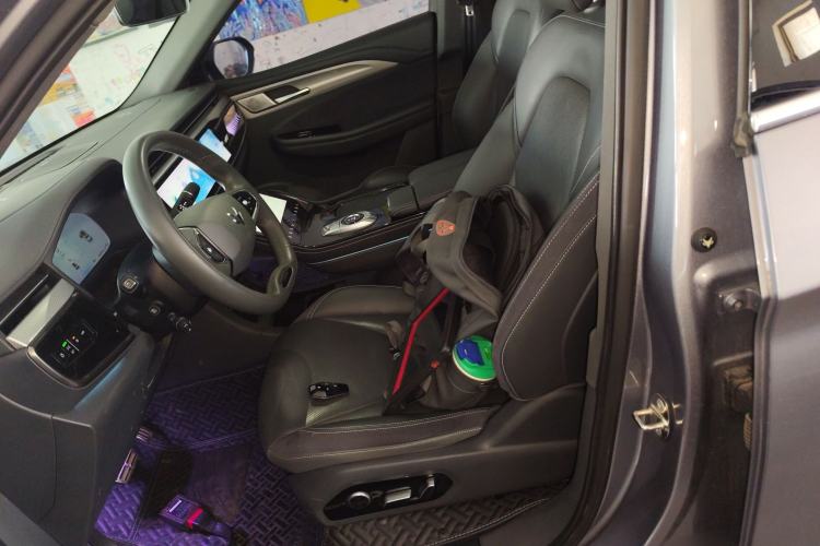 Used ARCFOX Alpha T 2022 653S+ 160kW Left Front Seat