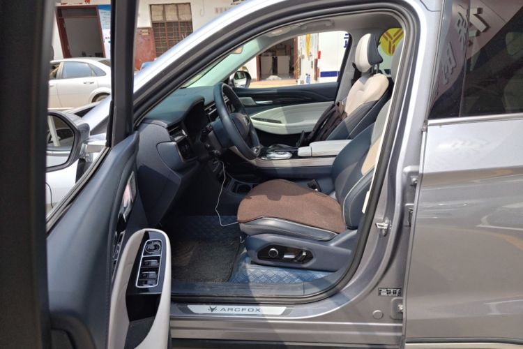 Used ARCFOX Alpha T 2022 480S 160kW Left Front Seat