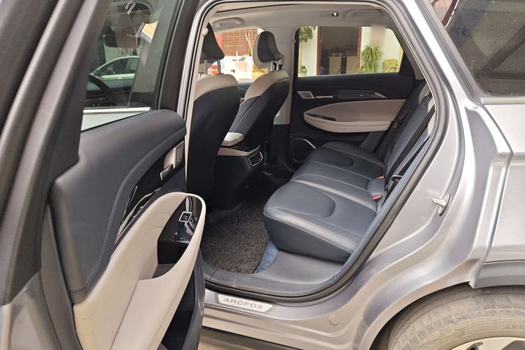 Used ARCFOX Alpha T 2022 480S 160kW Left Rear Seat