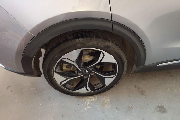 Used ARCFOX Alpha T 2022 653S+ 160kW Right Rear Wheel Hub