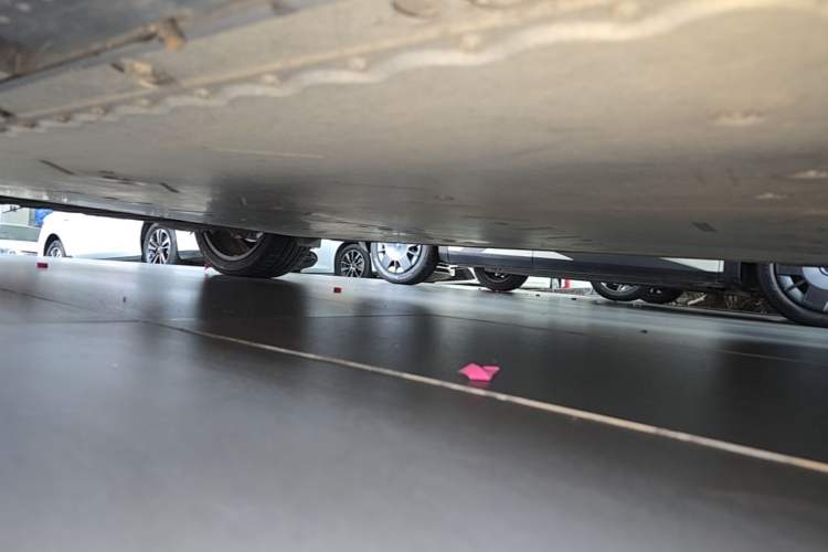 Used ARCFOX Alpha T 2022 653S+ 160kW Right Side Sill