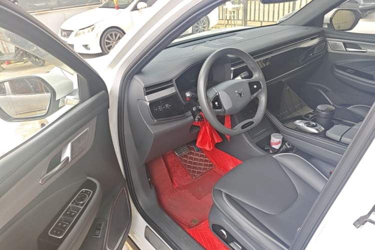 Used ARCFOX Alpha T 2022 480S 160kW Driver Seat