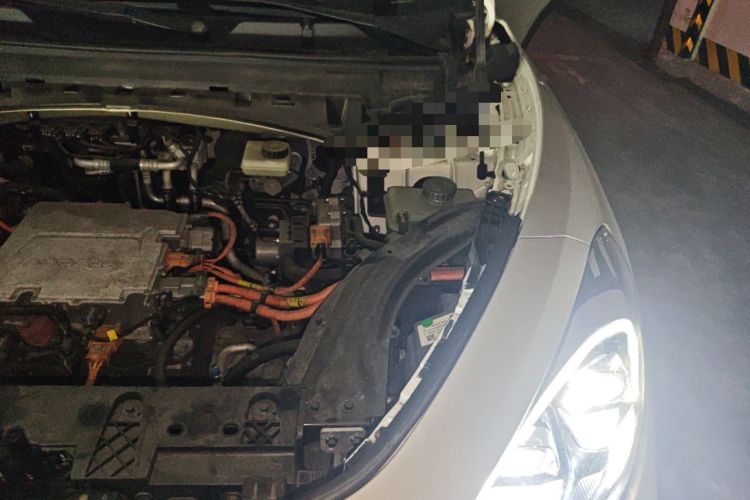 Used ARCFOX Alpha T 2022 653S 175kW Engine Bay Left
