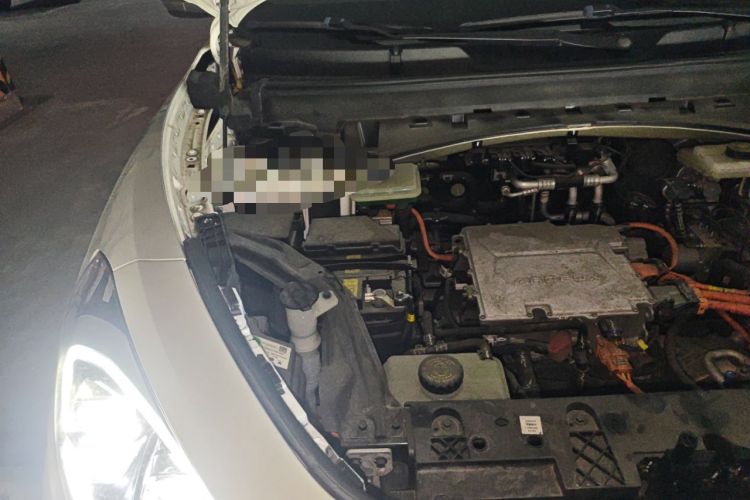 Used ARCFOX Alpha T 2022 653S 175kW Engine Bay Right
