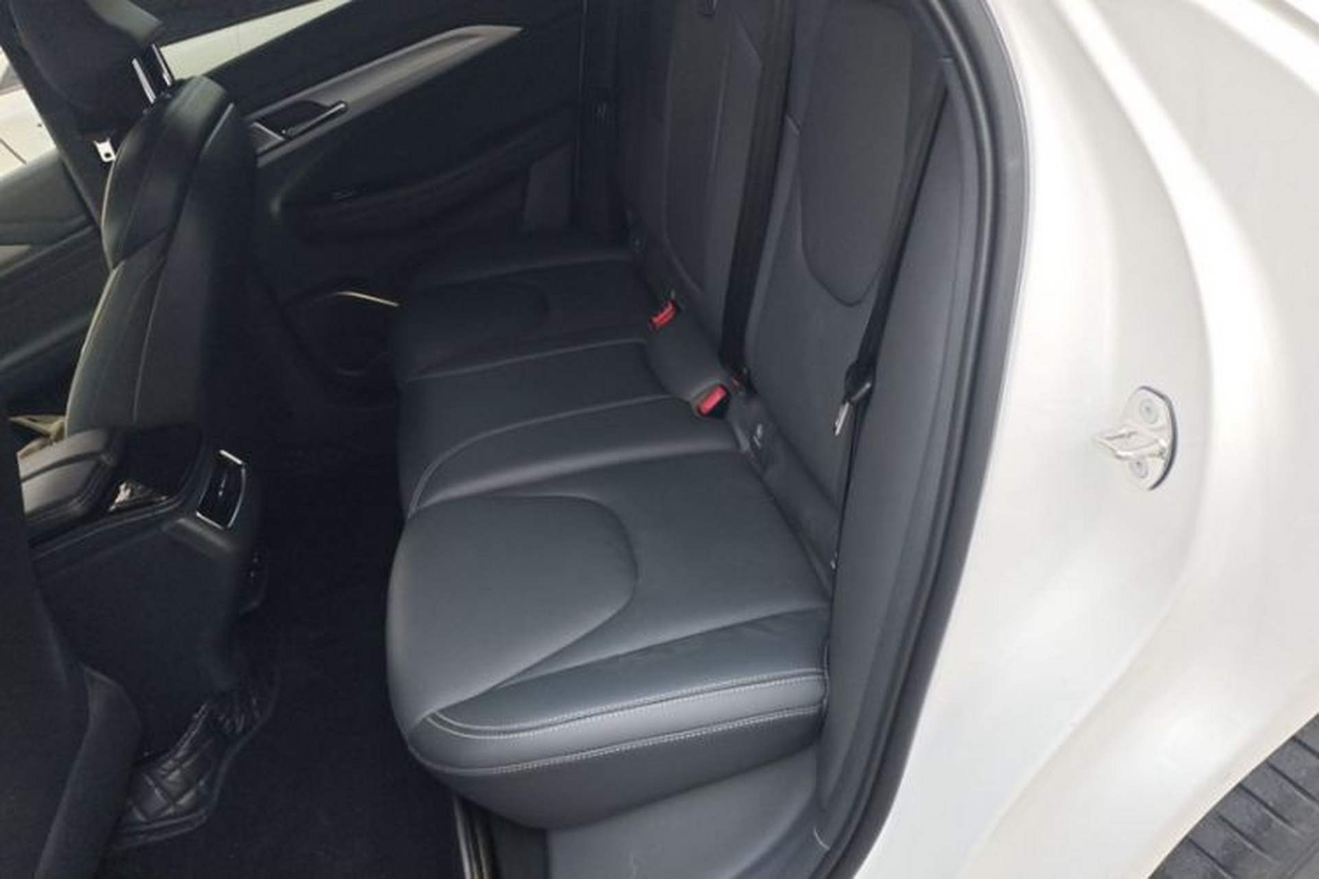 Used ARCFOX Alpha T 2022 480S 160kW Interior 5