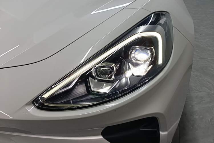 Used ARCFOX Alpha T 2022 480S 175kW Left Front Headlight