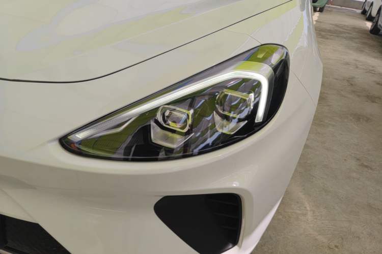 Used ARCFOX Alpha T 2022 480S 175kW Left Front Headlight