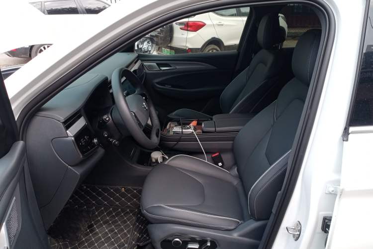 Used ARCFOX Alpha T 2022 480S 160kW Left Front Seat