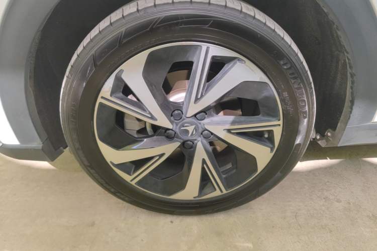 Used ARCFOX Alpha T 2022 480S 175kW Left Front Wheel Hub