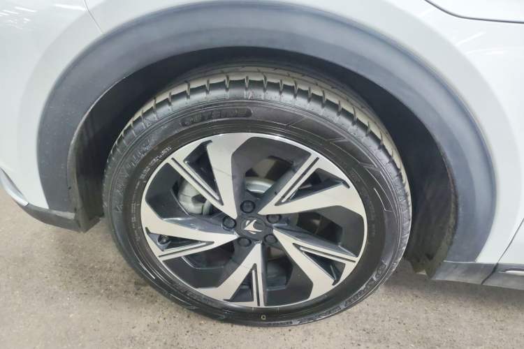 Used ARCFOX Alpha T 2022 480S 175kW Left Front Wheel Hub