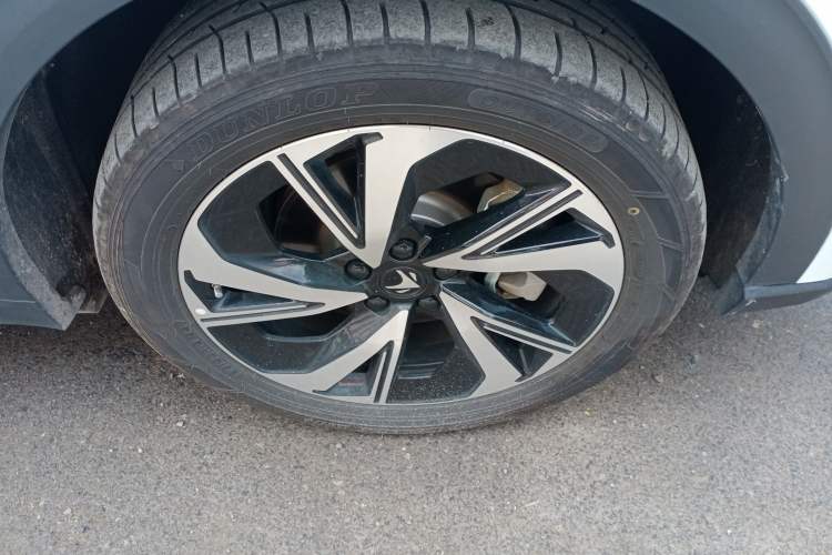 Used ARCFOX Alpha T 2022 480S 160kW Right Front Wheel Hub