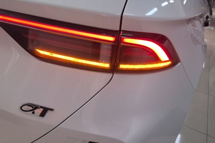 Used ARCFOX Alpha T 2022 480S 160kW Right Rear Taillight