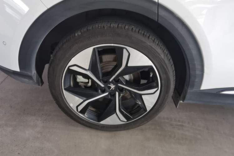 Used ARCFOX Alpha T 2022 653S+ 160kW Right Rear Wheel Hub