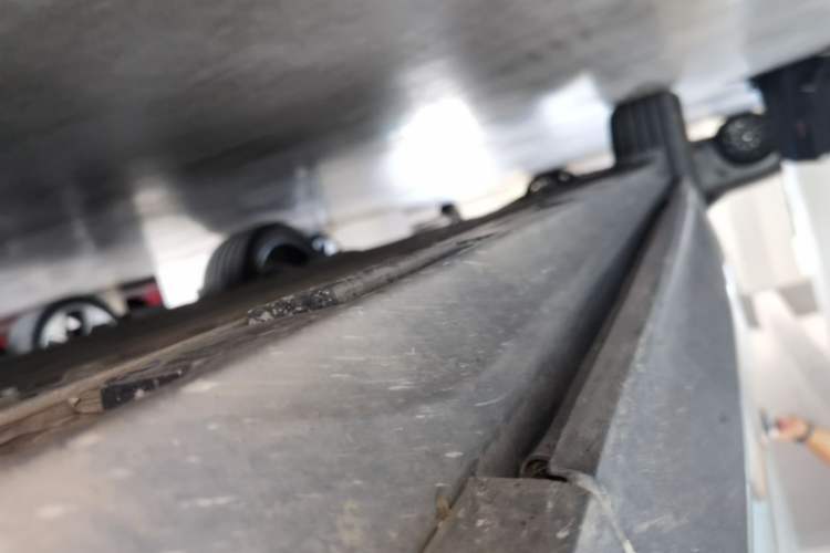 Used ARCFOX Alpha T 2022 653S+ 160kW Right Side Sill