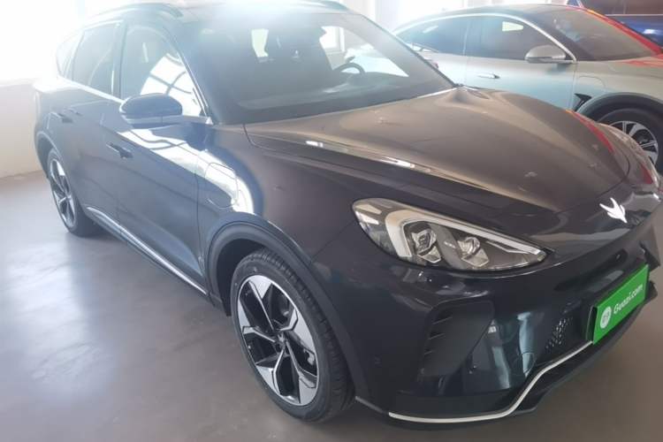 Used ARCFOX Alpha T 2023 688E+ Forest Edition 160kW Front Right 45 Deg