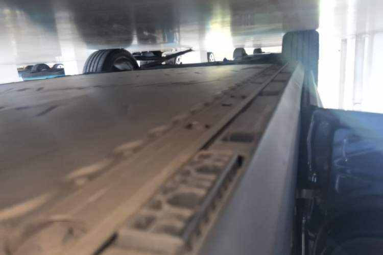Used ARCFOX Alpha T 2023 688E+ Forest Edition 160kW Left Side Sill