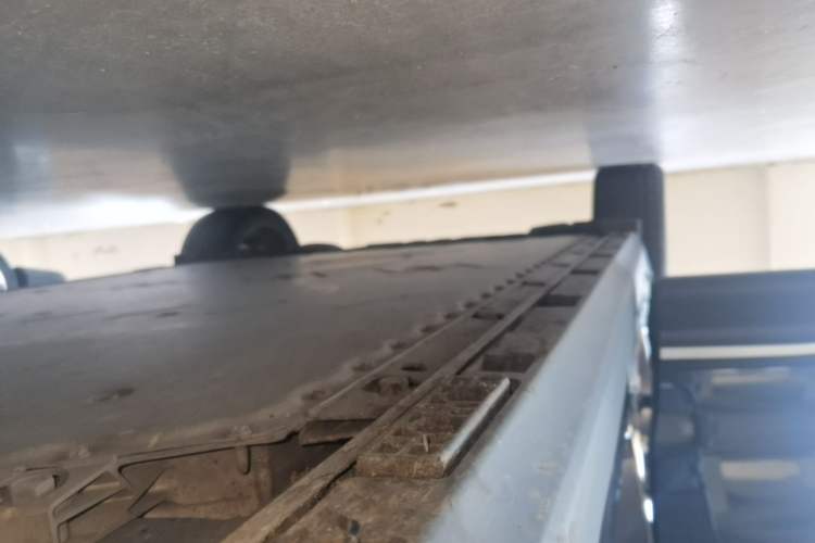 Used ARCFOX Alpha T 2023 688E+ Forest Edition 160kW Right Side Sill