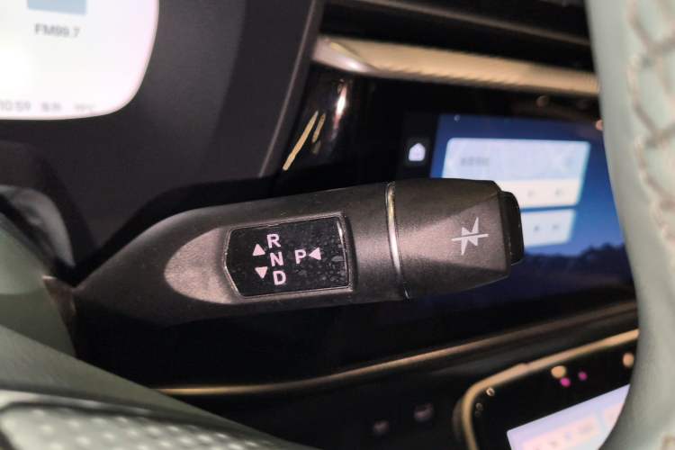 Used ARCFOX Alpha T 2023 480E Forest Edition 175kW Gear Lever