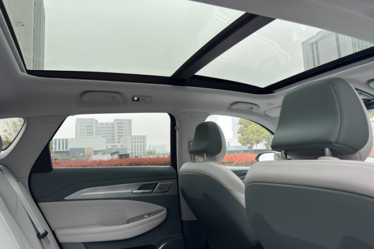 Used ARCFOX Alpha T 2023 480E Forest Edition 175kW Interior 6