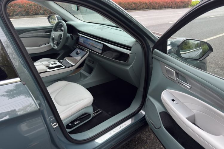 Used ARCFOX Alpha T 2023 480E Forest Edition 175kW Interior 9