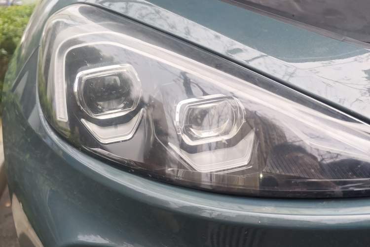 Used ARCFOX Alpha T 2023 688E+ Forest Edition 160kW Right Front Headlight