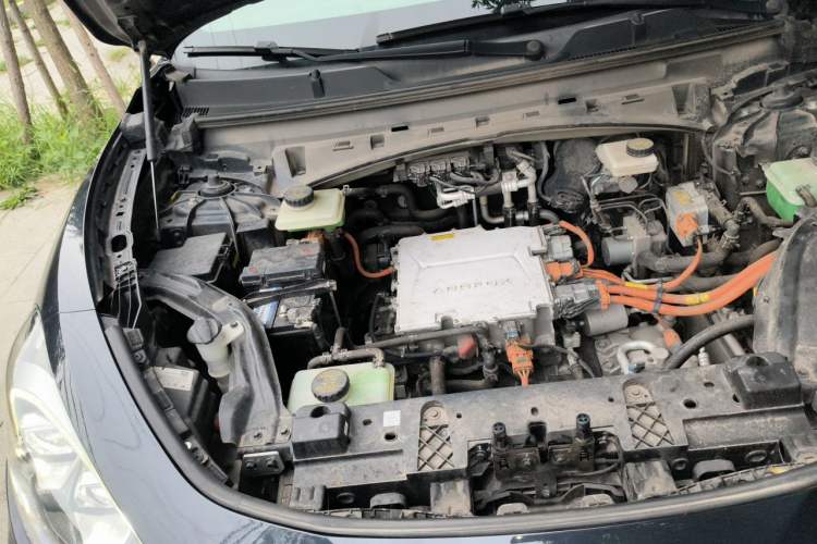 Used ARCFOX Alpha T 2023 480E Forest Edition 175kW Engine Bay Right