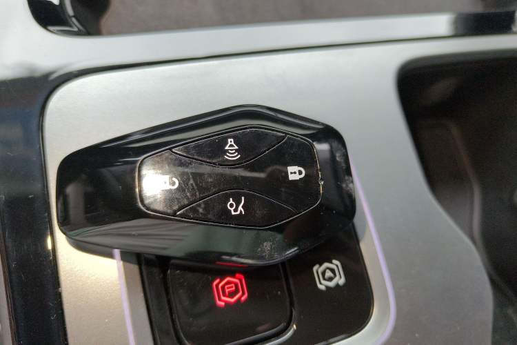Used ARCFOX Alpha T 2023 688E+ Forest Edition 160kW Interior 1