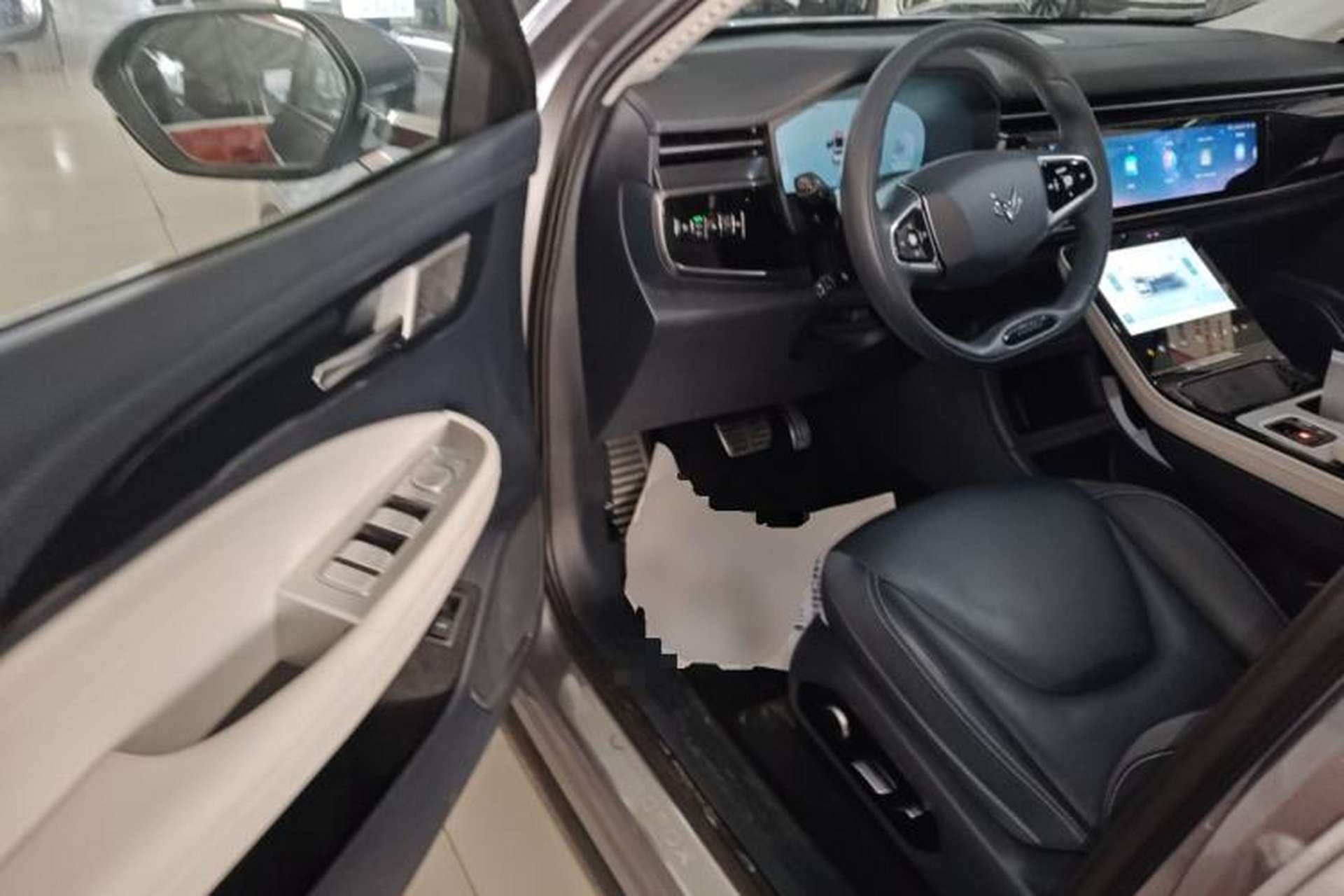 Used ARCFOX Alpha T 2023 480E Forest Edition 160kW Interior 3